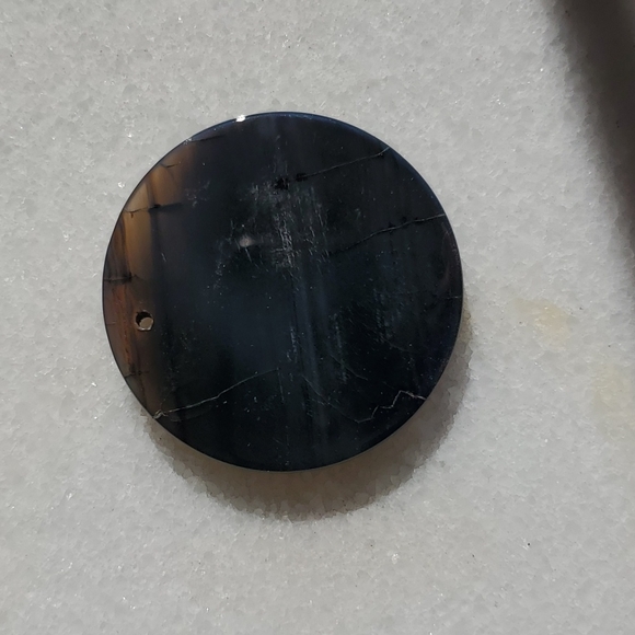 New Black Dragon Veins Agate Round Pendant. - Picture 5 of 12